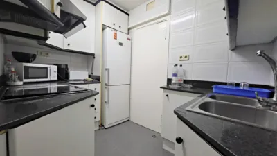 Apartamento de 4 dormitorios en Terrassa, Spain No. 259168