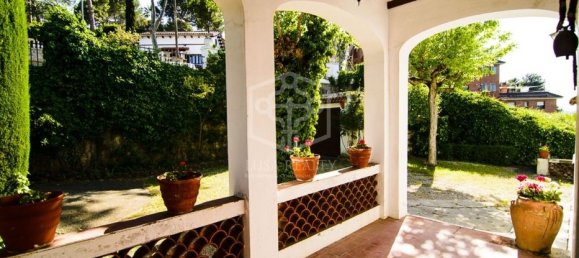 13 bedrooms Commercial property in Barcelona, Spain No. 7450 5