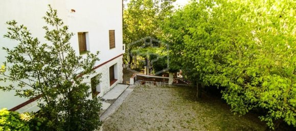 13 bedrooms Commercial property in Barcelona, Spain No. 7450 6