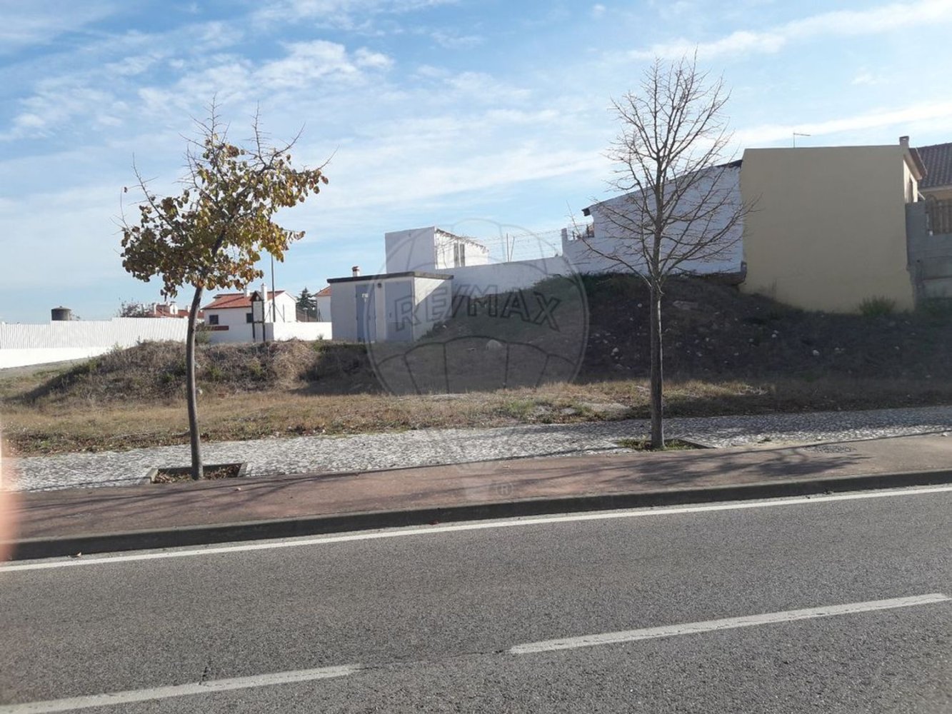 496m² Land in Santarem, Portugal No. 90224