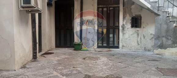 3 rooms Apartment in Catania, Italy No. 7297 11