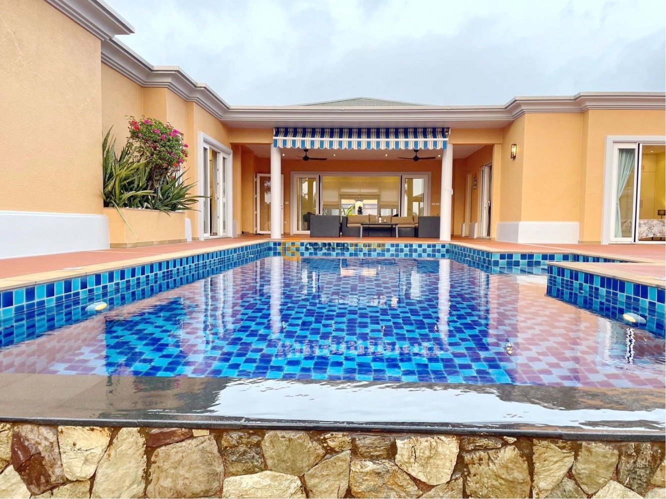 Maison à Pattaya, Thailand 260m² No. 66736