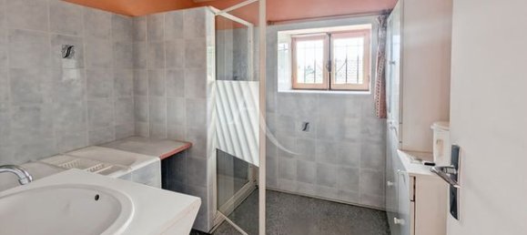 4 bedrooms House in Puy-l'Eveque, France No. 306979 9