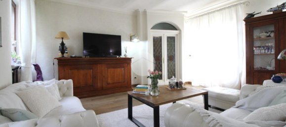 8 rooms Villa in Brandizzo, Italy No. 24431 6