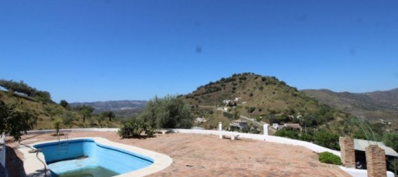3 Schlafzimmer Villa in Canillas de Aceituno, Spain, Nr. 131267 15
