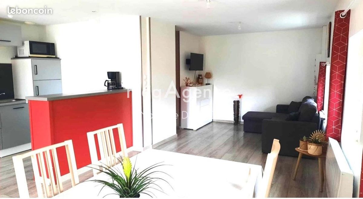 2 Schlafzimmer Haus in Vire, France, Nr. 356965