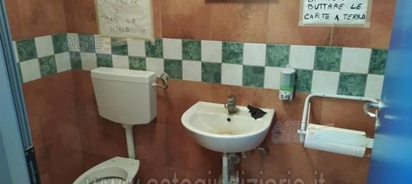 110m² Commercial property in Somma Vesuviana, Italy No. 12488 14
