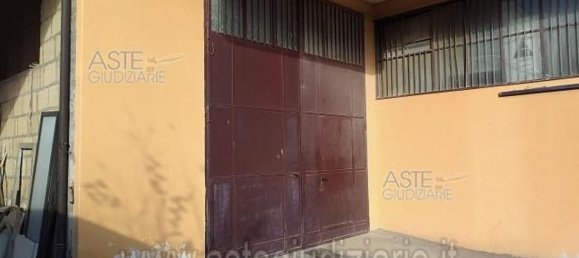 110m² Commercial property in Somma Vesuviana, Italy No. 12488 3