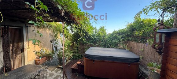 Apartamento T2 em Massa e Cozzile, Italy N.º 300978 22