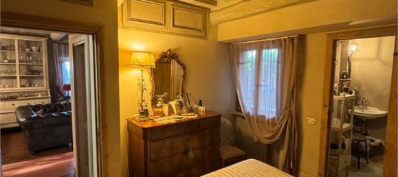 Apartamento T2 em Massa e Cozzile, Italy N.º 300978 11