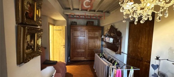 Apartamento T2 em Massa e Cozzile, Italy N.º 300978 15