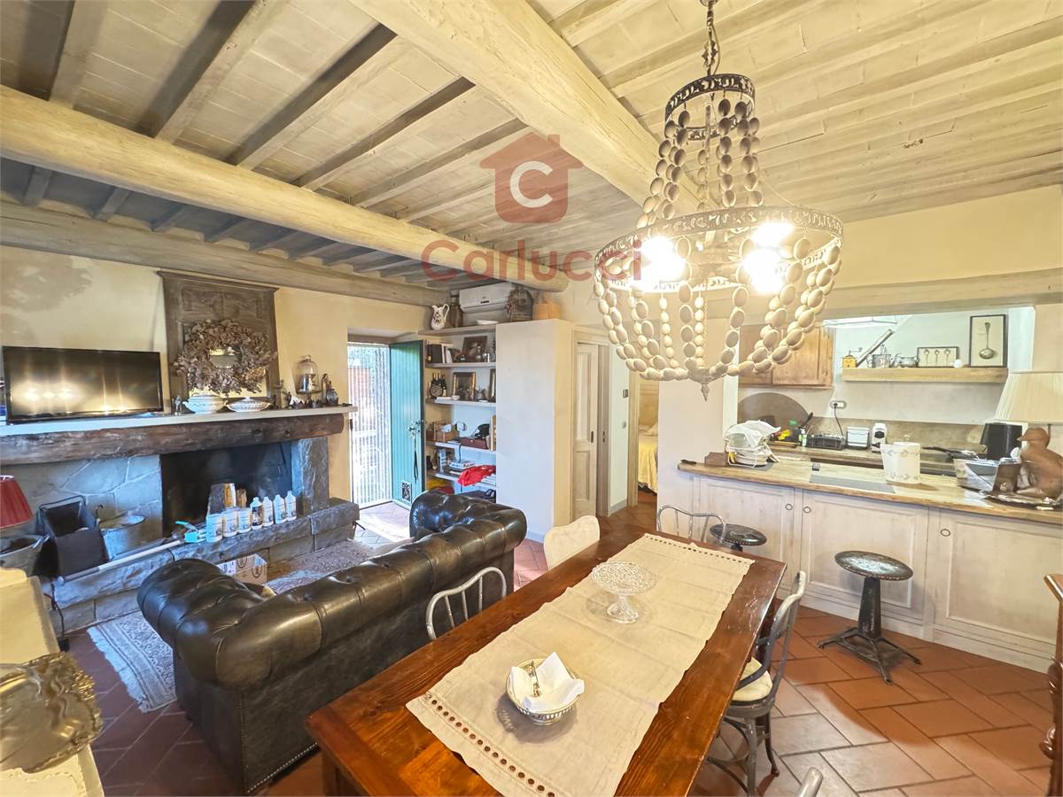 Apartamento T2 em Massa e Cozzile, Italy N.º 300978