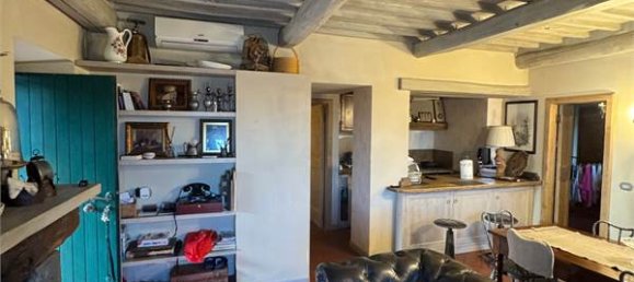 Apartamento T2 em Massa e Cozzile, Italy N.º 300978 9