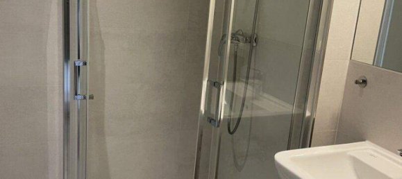 2 rooms Apartment in Hernals, Austria No. 127968 6