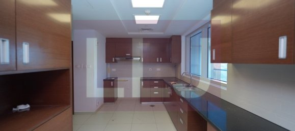 Moradia em banda T3 em Al Reem Island, UAE N.º 34758 8