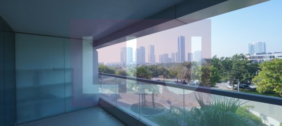 Moradia em banda T3 em Al Reem Island, UAE N.º 34758 3