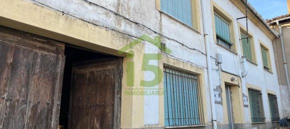 Casa de 5 dormitorios en Soto Y Amio, Spain No. 53796 11