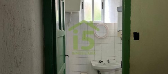 Casa de 5 dormitorios en Soto Y Amio, Spain No. 53796 19