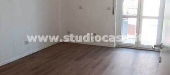 2 bedrooms Apartment in Milan, Italy No. 364947 7