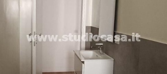2 bedrooms Apartment in Milan, Italy No. 364947 13