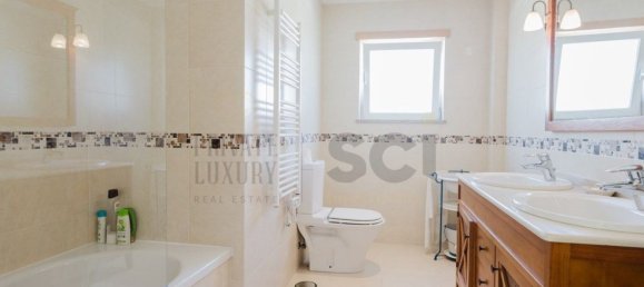 5 غرف نوم منزل في Corroios, Portugal رقم 75333 17