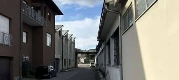 1 room Warehouse in Vertemate con Minoprio, Italy No. 350125 3
