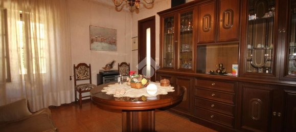 4 rooms House in Alba, Italy No. 277852 11