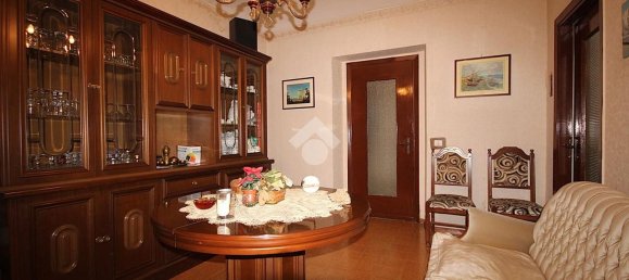 4 rooms House in Alba, Italy No. 277852 9