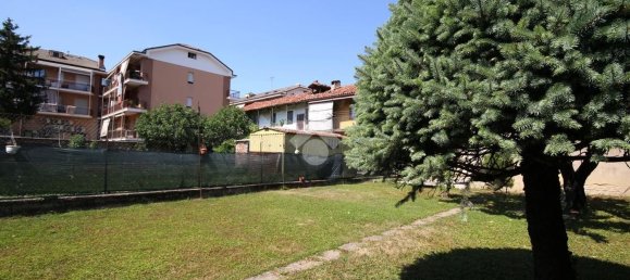 4 rooms House in Alba, Italy No. 277852 4