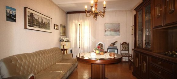 4 rooms House in Alba, Italy No. 277852 10