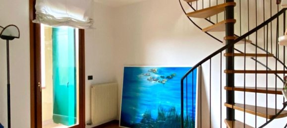 4 bedrooms House in Casier, Italy No. 316799 13