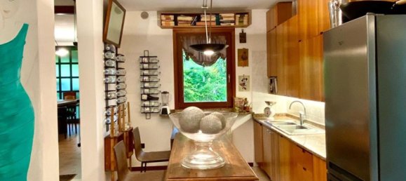 4 bedrooms House in Casier, Italy No. 316799 7