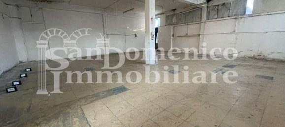 230m² Commercial property in Cascina, Italy No. 149342 5