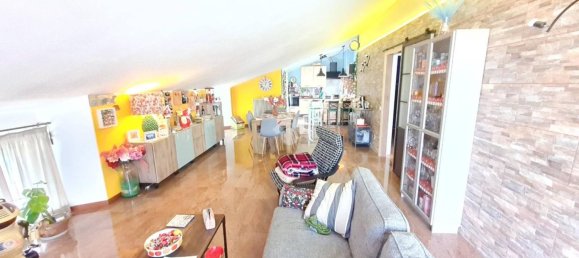 2 Schlafzimmer Penthouse in Montello, Italy, Nr. 220040 3