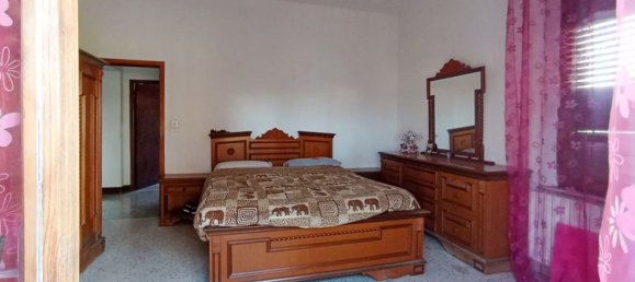 5 rooms Apartment in Macerata, Italy No. 168849 3