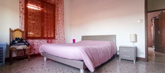 5 rooms Apartment in Macerata, Italy No. 168849 23
