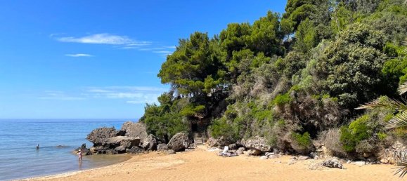 Maisonette en Corfu, Greece 400 m² No. 4140 2