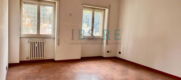 6 bedrooms Apartment in Rome, Italy No. 316652 15