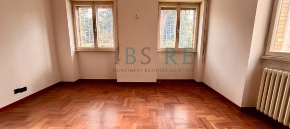 6 bedrooms Apartment in Rome, Italy No. 316652 20