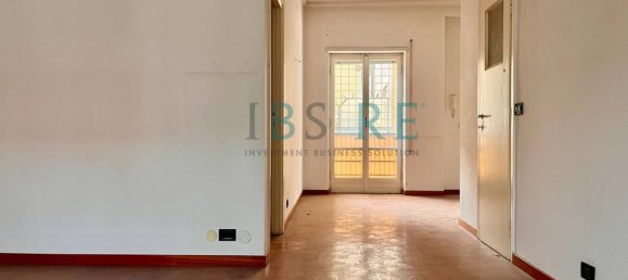 6 bedrooms Apartment in Rome, Italy No. 316652 13