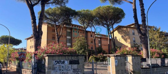 6 bedrooms Apartment in Rome, Italy No. 316652 4