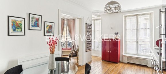 4 bedrooms Apartment in Paris, France No. 174602 3