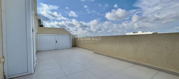 3 bedrooms Penthouse in Saint Julian's, Malta No. 463 11