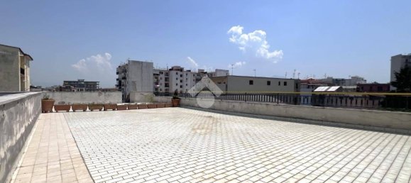 4 bedrooms Apartment in Casoria, Italy No. 279302 2