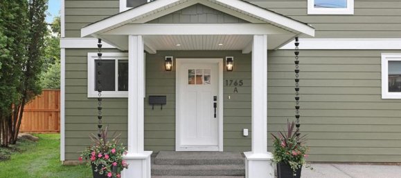 5 bedrooms House in British Columbia, Canada No. 1075 6