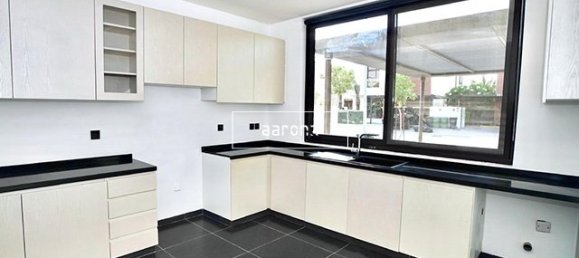 Вилла с 4 спальнями в Дубай, ОАЭ № 54046 7