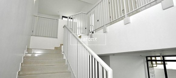 Вилла с 4 спальнями в Дубай, ОАЭ № 54046 5