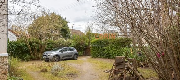 2 bedrooms House in Le Vesinet, France No. 151516 11