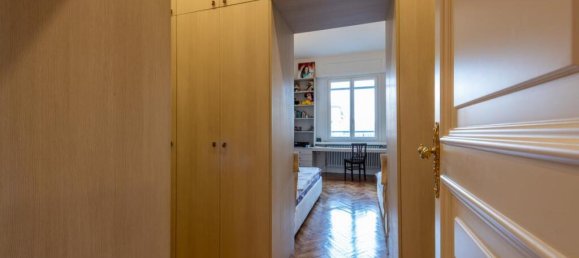 4 Schlafzimmer Wohnung in Milan, Italy, Nr. 381098 40