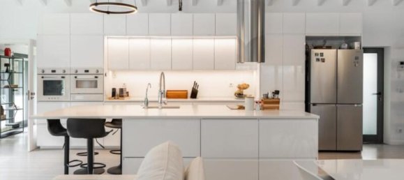 3 bedrooms Villa in Cascais, Portugal No. 104976 16